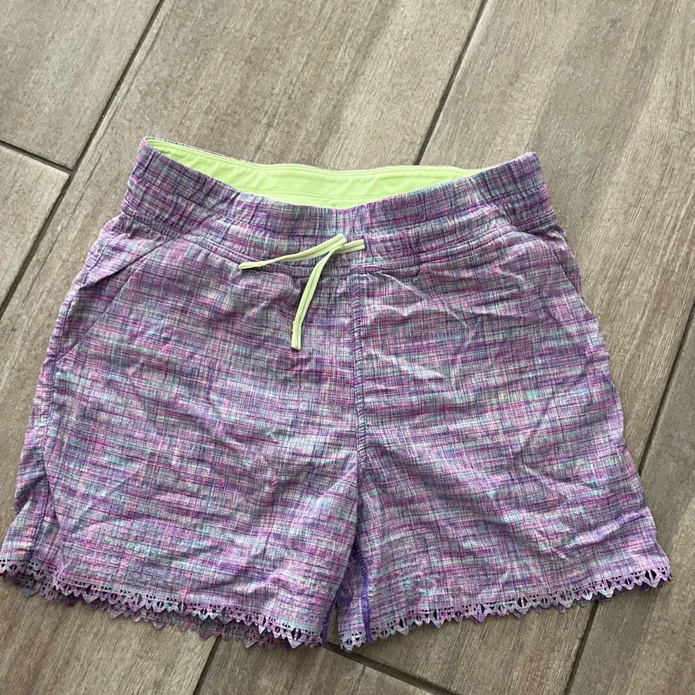 Ivivva lululemon girls pink green purple shorts with lining size 12 - Picture 1 of 5